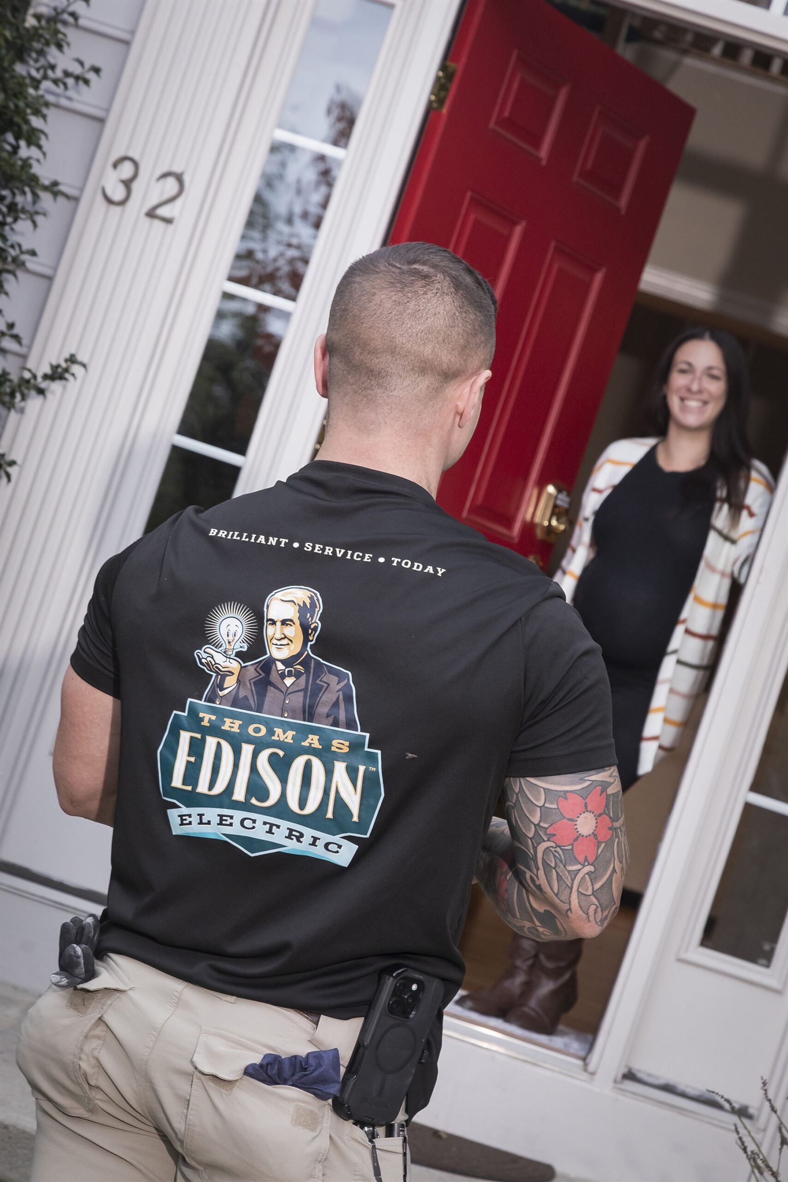 Thomas Edison Electric Sarasota electrician arriving at a residential service call.