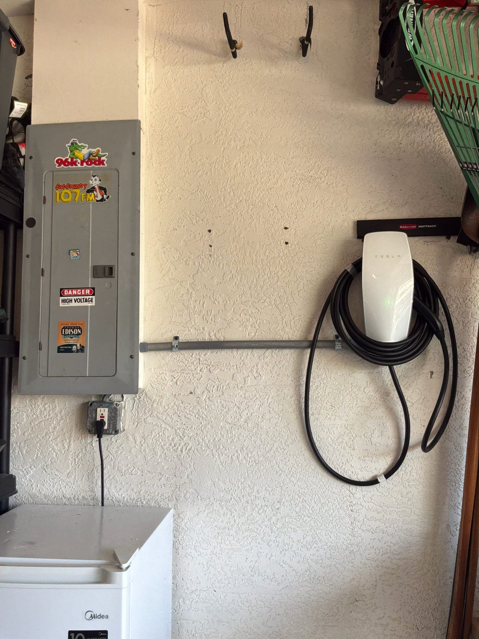 Level 2 EV charger installation completed by Thomas Edison Electric Sarasota.
